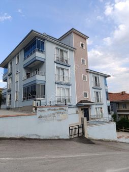 Emlak Dünyasından Satılık 3+1 Eli Park Hastanesi Civarı Bakımlı Daire