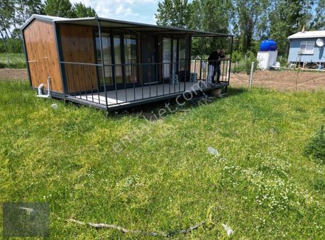 Çatalca Karacaköy De Satılık 808 M2 İçinde Konteynır Mevcut