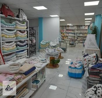 Merkezi Konumda 100 M² Dükkan + 100 M² Bodrum 200 M2 İş Yeri