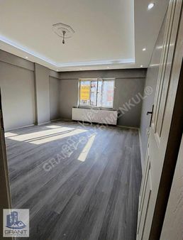 Granit Gayrimenkulden Çınar Mah Kredili 3 Kat 3+1 Daire