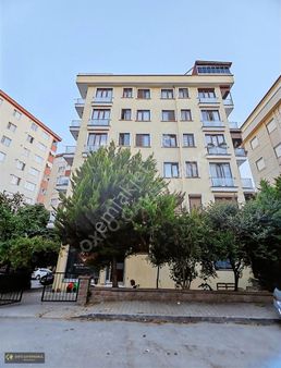 Oxfo'dan Petroliş'te 2+1 Ara Katta Kelepir Fırsat Genç Bina