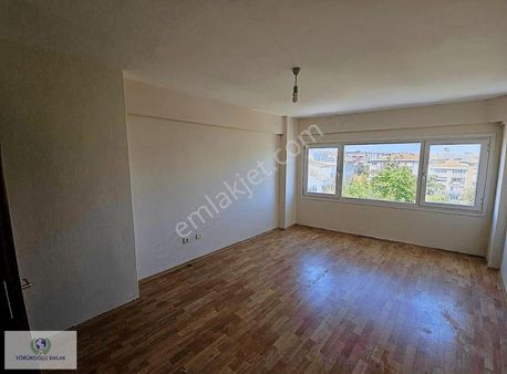 Çarşı Tam Merkezde Kiralık Ofis Bürolar.