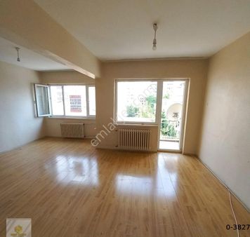 Vişnelik Mahallesinde Atatürk Bulvarı Yakını Kiralık 3+1 Daire