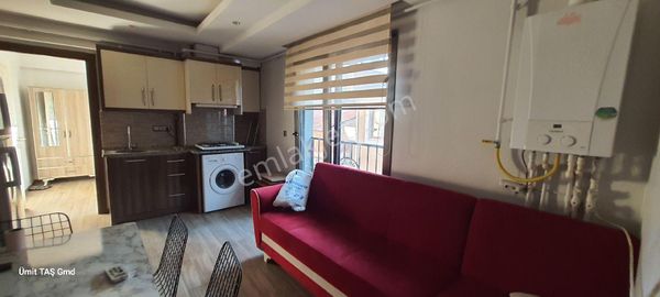 Üniversiteye, Pazara, Ana Caddeye Yakın Arakat Eşyalı Apart