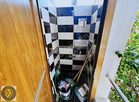 Şenbağlar'dan Büyüleyici Manzarasıyla Özdere'nin Kalesi Satılık