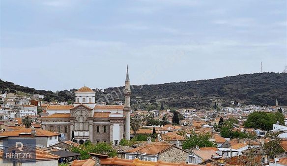 Ayvalık İsmetpaşa Mah. Muhteşem Manzaralı Satılık Rum Evi