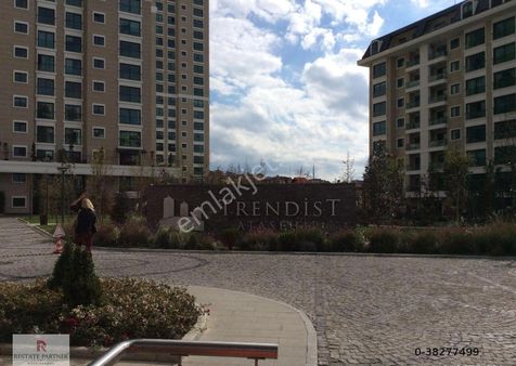 Ataşehir Trendist Sitesi Boş 3+1 Kiralık Daire