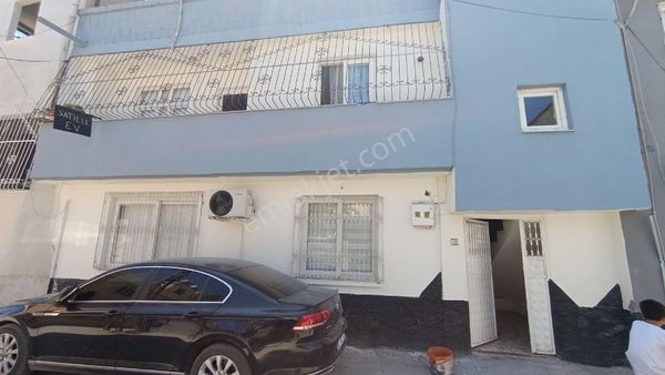 Gülbahçesi Kapalı Semt Pazarı Civarı 2 Katlı