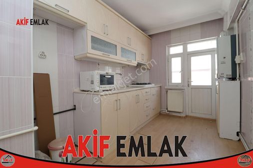 Akif'ten M.çakmak'ta 3+1 Katta Satılık Daire
