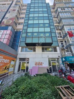 İnönü Caddesi Nokta Durağında Toplam 460 M2 Mağaza