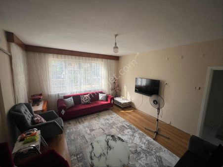 Dokuma Yeşiltepe Çağlayan Lisesi Karşısı Yüksek Giriş 3+1 Kombili