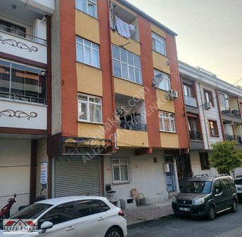 Alizeden Halkalı Kavaklıda Bahce Katı