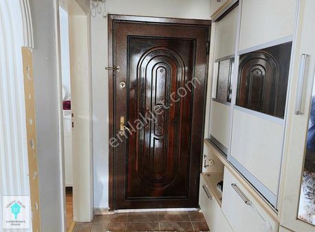 Bağcılar 100.yıl Mah Metronun Sokağında Satılık 2+1 Daire