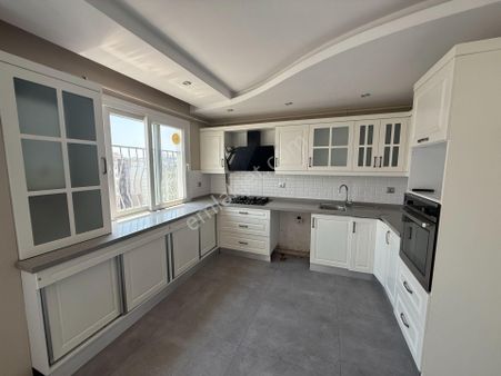 Royalestten Pınarda Türkmenbaşına Yakın 4+1 Daire