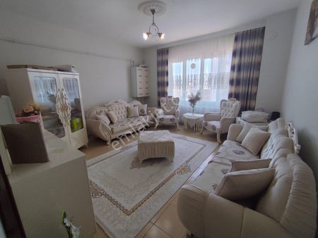 Ayyıldız Emlaktan 120 M2 2+1 Çift Çepheli Bakımlı