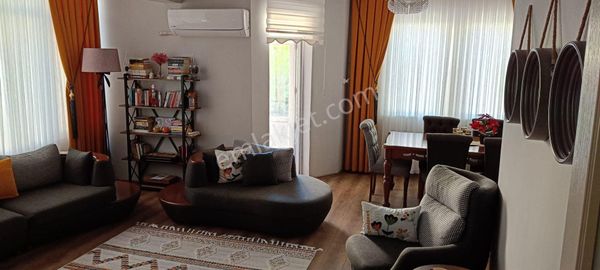 Özdilek Avm Ve Tramvay Yakını İçi Full Yapılı Çok Geniş 3+1