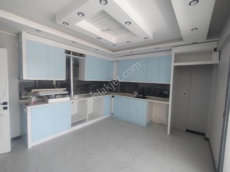 Satılık Daire Yaşar Emlâk Tan