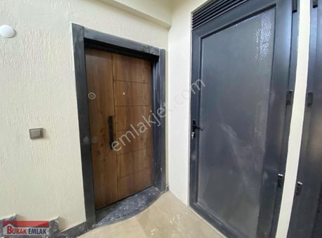 Sarılar Merkezi Konumda Geniş Ferah 2+1 Arakat Satlık Daire