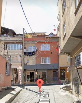 Halkalıda Giriş Dükkan Üzeri 3daire Komple Satılık Bina