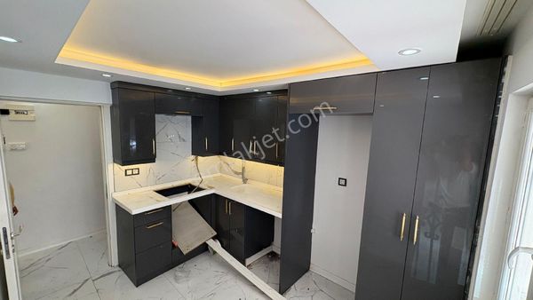 Manisa Yunusemre Tevfikiye Mahallesi 2+1 Zemin Kat Full Özellikli