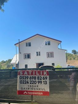 Yenişehir Kızılköy'de Satılık Tarla İçin'de 3 Katlı Ev