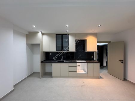 Kuşadası Davutlar’da Ara Kat Sıfır Satılık 2+1 Daire