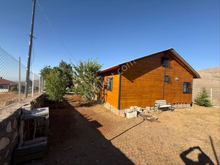 Arıkandan Kozlukta Satılık Ev Ve Arsası