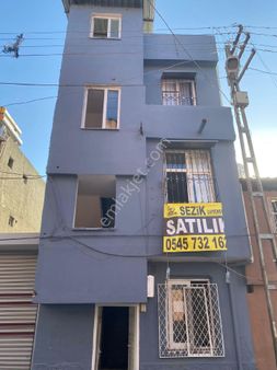 Adana Seyhan Obalar Caddesi Gülbahçe Mahallesi'nde 3 Kt