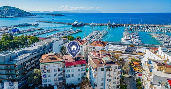 Kuşadası Marina'da Satılık 2+1 Daire