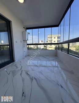 Yedıeylül Mah Ultra Lüks Havuzlu Site İçersinde 2+1 Daire