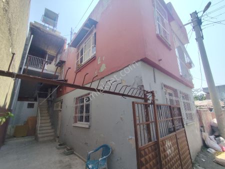 Denizli Mahallesi Piton Döner Karsisinda 2katli Satilik Müstakil Ev