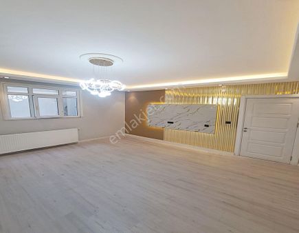 Beylikdüzü Arena'dan 3+1 Geniş Metre Karede Satılık Daire!!