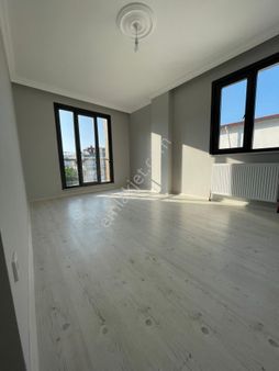 İstanbul Sancaktepe Yunusemre Mah Kiralık 2+1 Yeni Daire