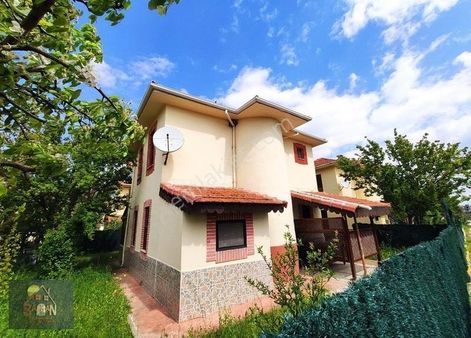 Umurbey Tatil Sitesinde Satılık Villa!
