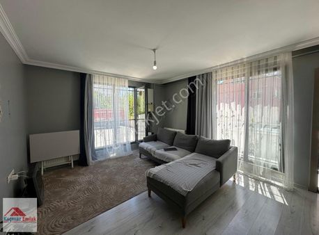 Pendik Güllübağlarda Yeni Binada Oldukça Geniş Satılık 1+1 Daire