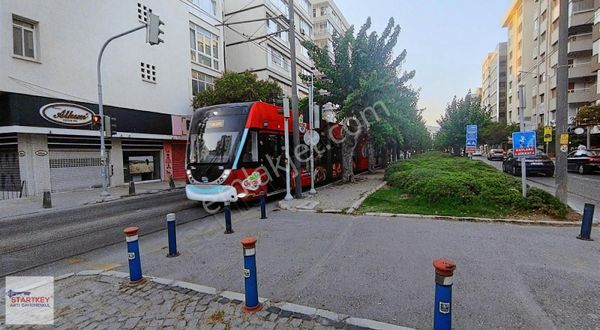 Alsancak Şair Eşref Bulvarı Üzeri Lüks Güzellik Merkezi Ve Kafe