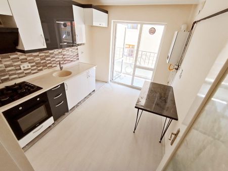 Tandoğan Mahallesinde Full Yapılı Asansörlü 2+1 Satılık Daire