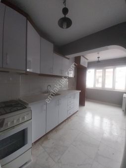 Balıkesir Kasaplar Mahallesi Atalar Caddesı 3+1 Salon Kombili Masrafsız Satılık Yatırımlık Daire.