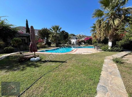 Bodrum Gümüşlük Satılık 2+1 Bahçe Katı Geniş Daire !!!