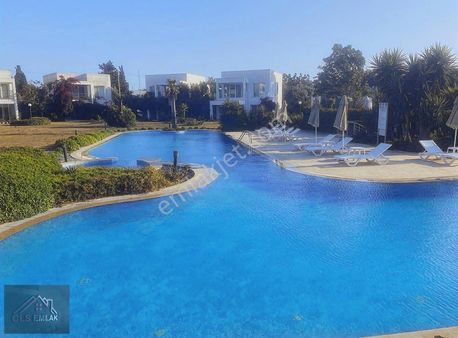 Fırsat! Bodrum Gümüşlük Merkez :satılık 2+1 Bahçeli Daire!!!