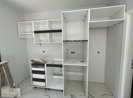 Merkezi Konumda Müstakil Girişli 1+1 Satılık Daire