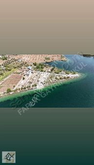 Birecikte Emsalsiz Bağevlik Arazi Fırata Sıfır 1 Dönüm