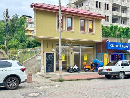 Sürmene Orta Mahallede Satılık Komple Bina