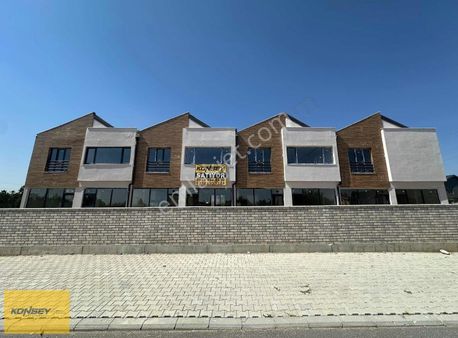 Sille Ak Mahallesi'nde Satılık Site İçi 4+1 Villa