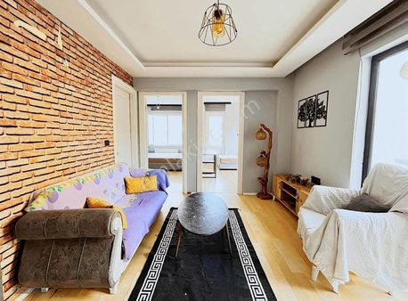 2+1 Merkezde Kat Mülkiyetli Yüksek Kredili Satılık 70 M2 Daire