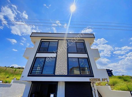 Çiftlikköy'de 4 Tane 1+1den Oluşan Deniz Manzaralı Konsept Villa