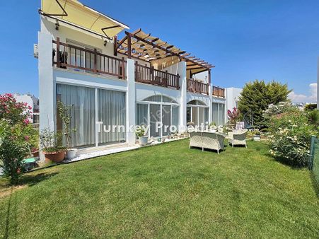 Butik Site İçerisinde Satılık Bahçe Katı Daire