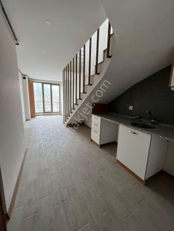 Denizli Merkez 15 Mayıs Mah 1+1 70m2 Arakat Asansörlü Apart Dairesi