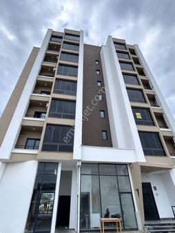 Parla'dan Üniversite Caddesi Üstü Satılık Lüks Sıfır Daire