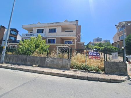 Polat Emlak'dan ...konuta Ve Ofise Uygun..bahçeli..natamam Villa